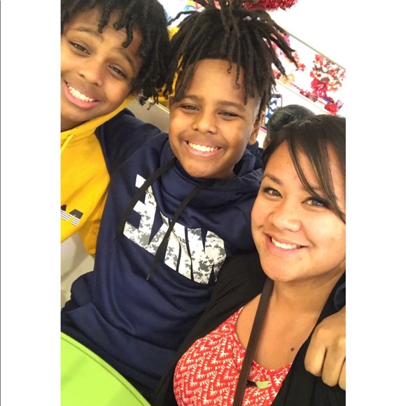 Meet your Posher, Jessica - Picture 1 of 1